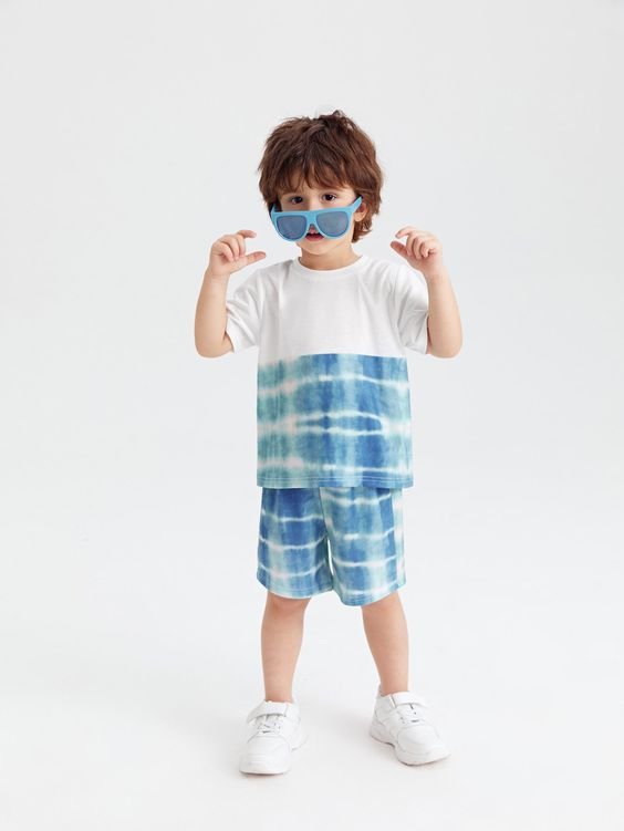 TEE AND SHORTS SET